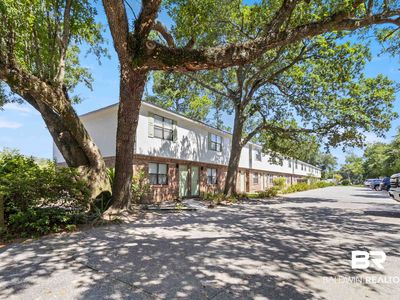 226 E 24th Ave #15