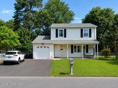 982 Rosewood Avenue