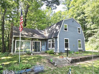 9 Burdett Road