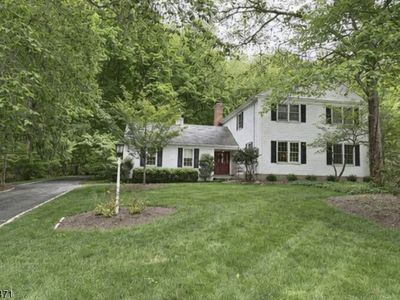7 Pontiac Dr