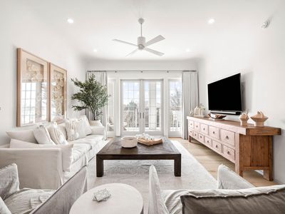 45 W Solaire Way #206