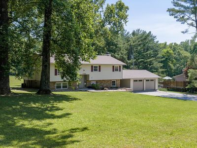 790 E Dillman Rd