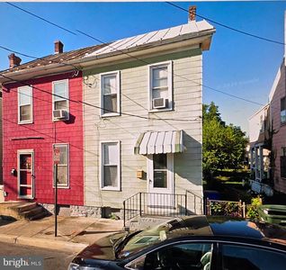 127 E Lee St