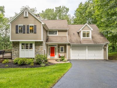Property at 332 Thornebush Dr, Victor, NY
