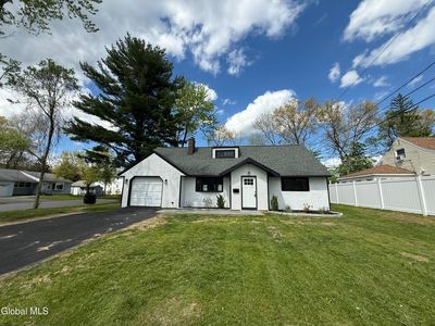 35 Knob Hill Road