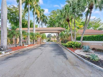 11461 Lakeview Dr #8A