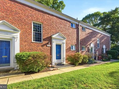 3454 Martha Custis Dr