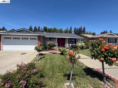 32252 Valiant Way