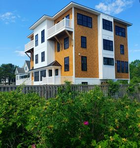 188 E Grand Avenue #1