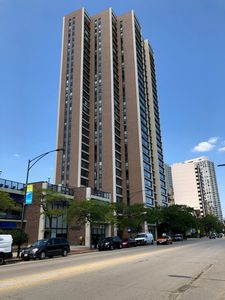 1850 N Clark St APT 2810