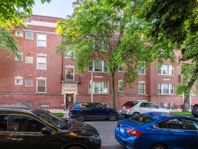 4847 S Vincennes Ave #203