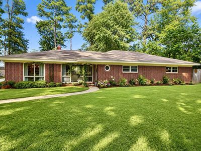 121 Rosetta Cir
