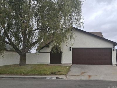 8487 Pallux Way
