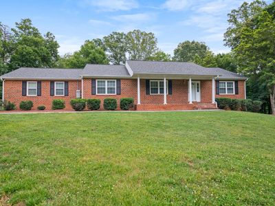 53 Woodlake Cir