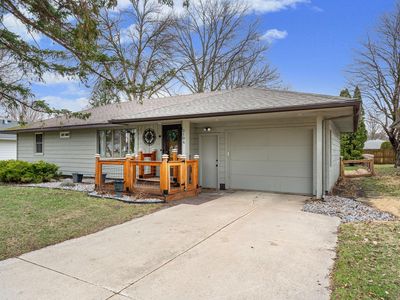 2104 W Oakland Ave