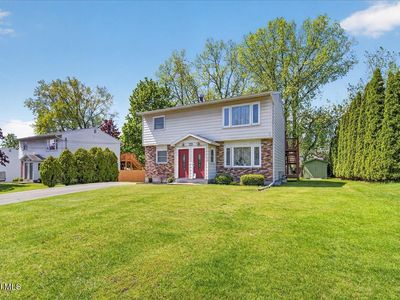 5 Deer Path Drive