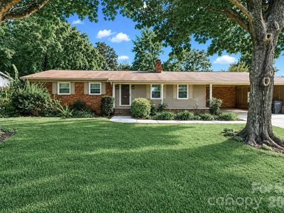 1412 Mount Vernon Ave