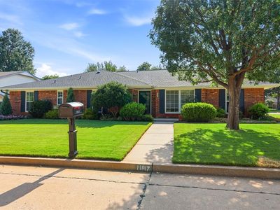 11817 Edgemont Cir