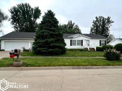 902 Prairie Ln