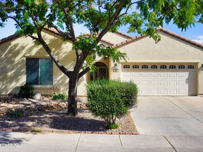 966 Estancia Dr