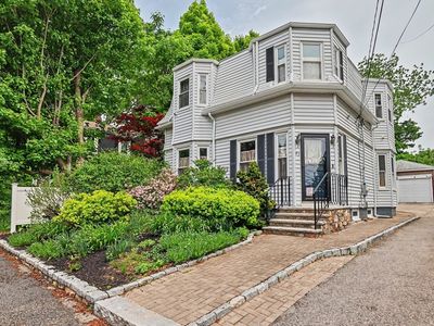 83 Beacon St
