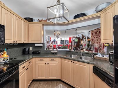 2603 NW 103rd Ave APT 310