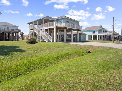 857 Gulfview Dr