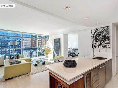 447 W 18th St APT 8B