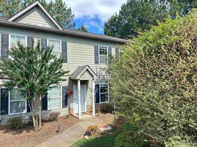 110 Lena Ln