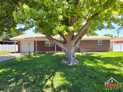 1204 Ridgewood Dr