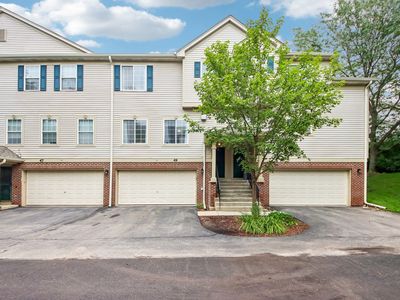 49 Monarch Dr