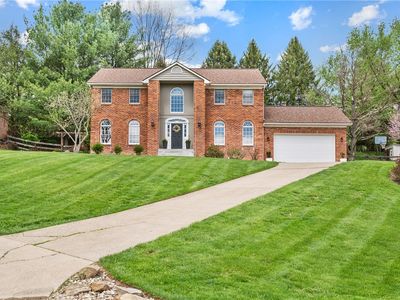 3841 Kim Ln