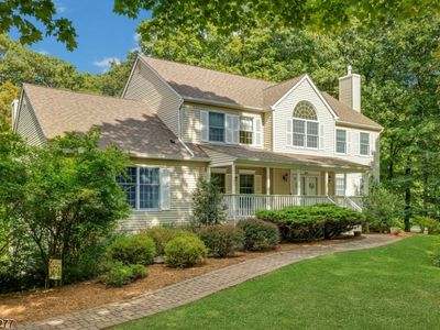 Property at 30 Hidden Glen Dr, Sparta, NJ