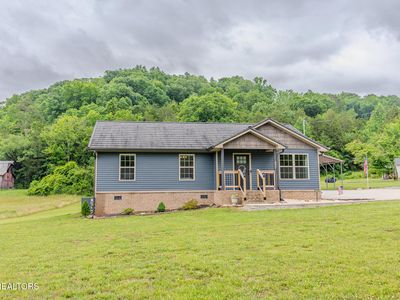 3988 Dutch Valley Rd