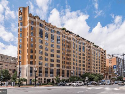 400 Massachusetts Ave NW APT 621
