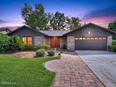 584 ARTHUR MIDDLETON Circle