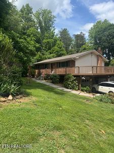 221 Sherwood Rd