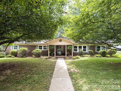 29 Jean Dr
