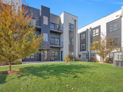 542 Southgate Ave #102