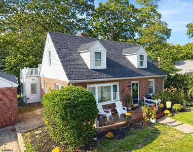 605 Shore Rd