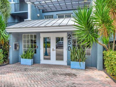 250 NE 3rd Avenue #1408