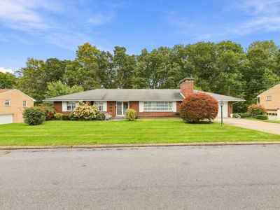 91 Schrader Ave