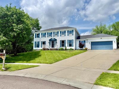 247 Heathrow Ct