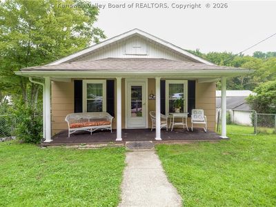 647 Austin Dr