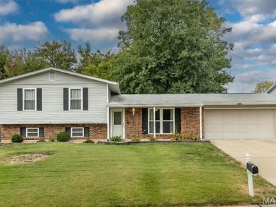 615 Country Lake Dr
