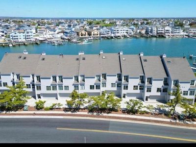 703 Bayshore Ave #3