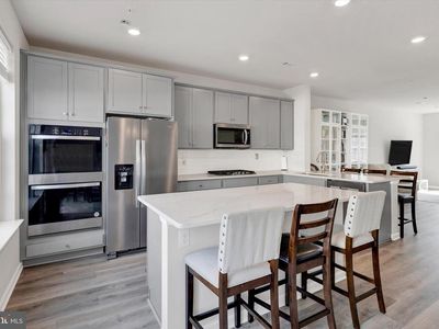 423 Smithworks Blvd
