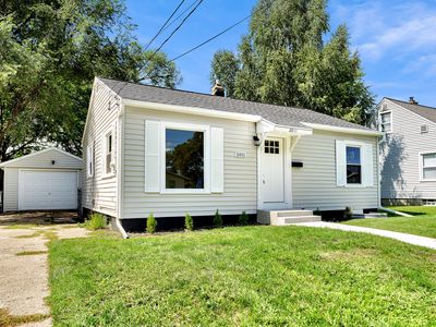 2011 Collingwood Ave SW