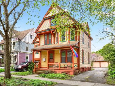 216 Linden St