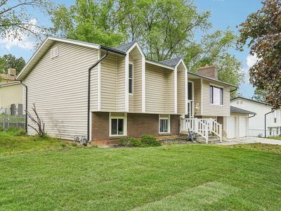 1027 E 625 N